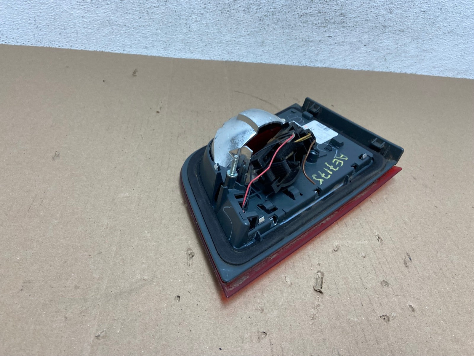 2011 2012 2013 Bmw X5 E70 Right Passenger RH Side Inner Tail Light AE7175 LK5