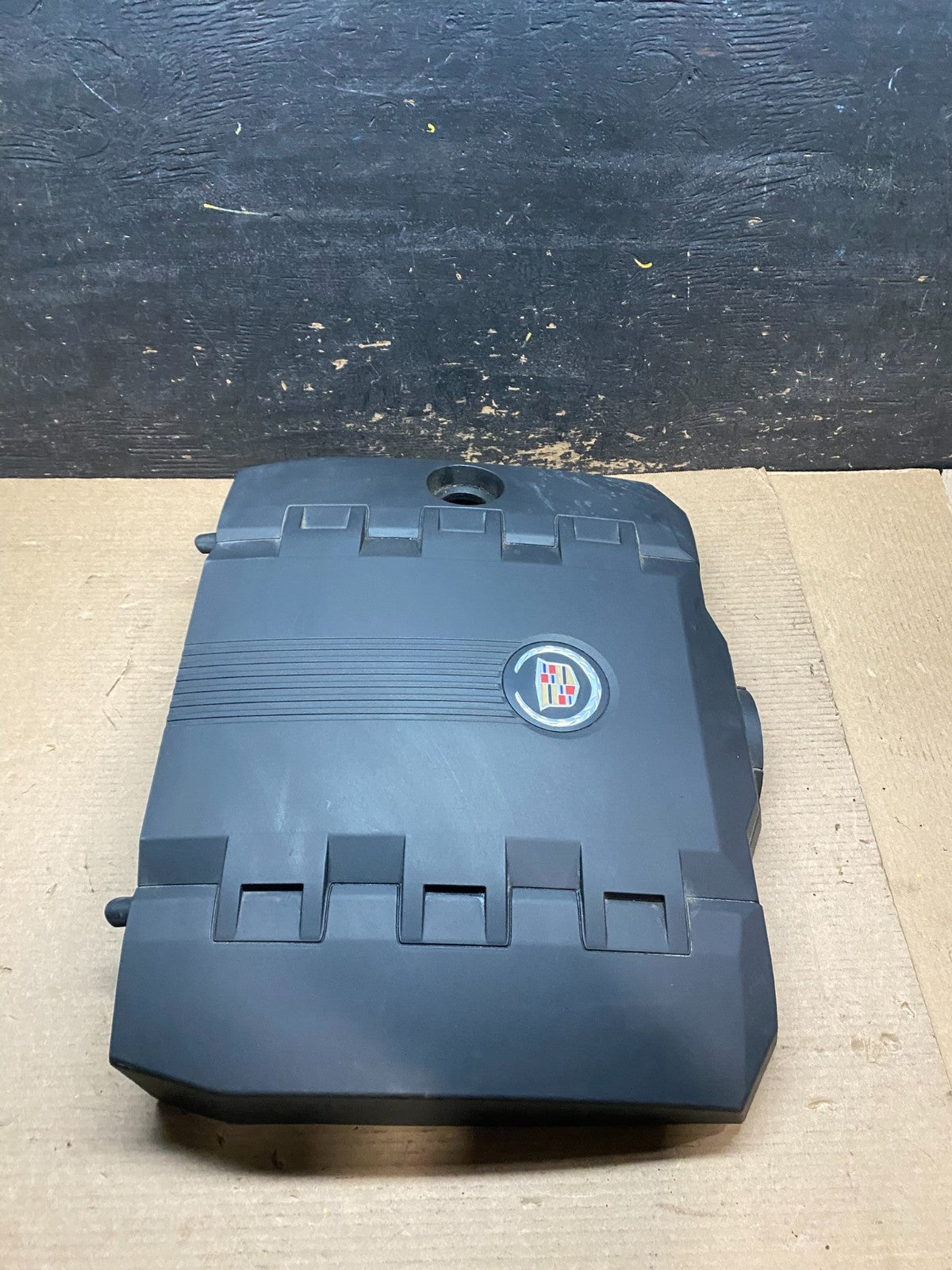 2008 to 2013 Cadillac CTS 3.6L Plastic Engine Cover Shield OEM V7085 DG3