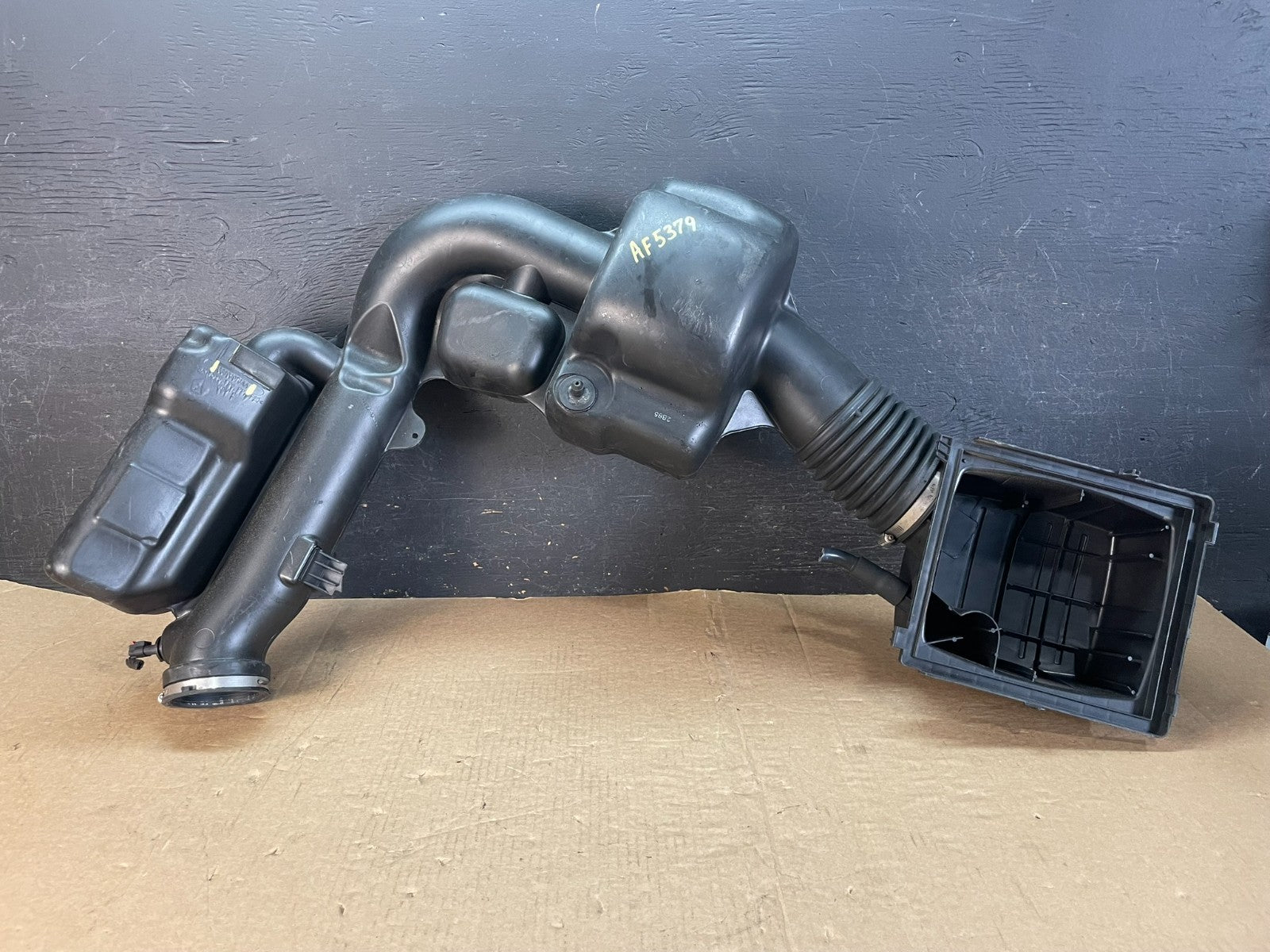 2014-2015 Jeep Grand Cherokee Durango 3.6L Resonator Air Intake Tube af5379 DG4