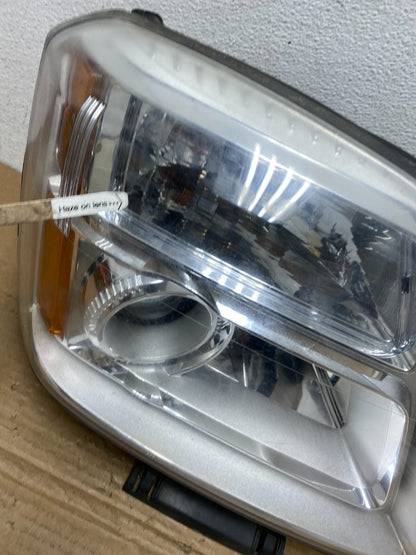 2010 to 2015 GMC Terrain Halogen Passenger Right Rh Side Headlight AD3961 DW4