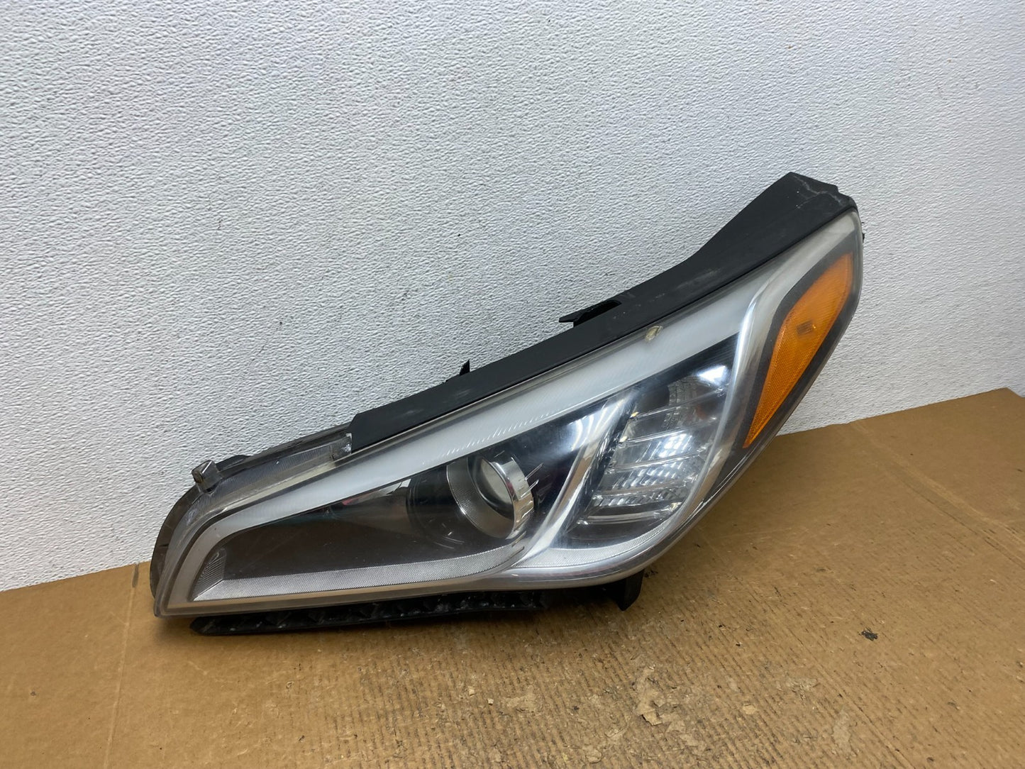 2015-2017 Hyundai Sonata Left Driver LH Side Halogen Headlight AE2817 DW2
