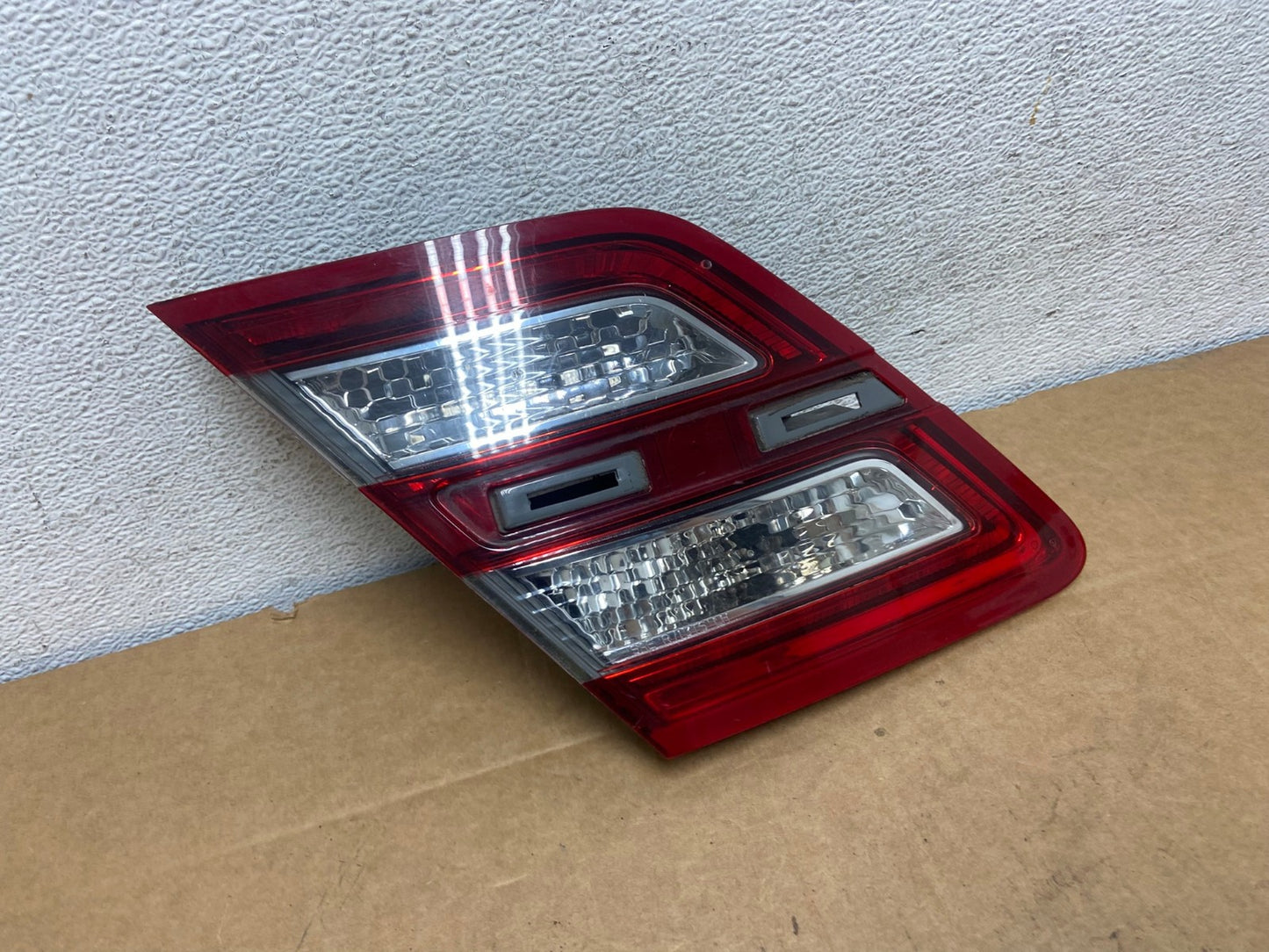 2013 to 2018 Ford Taurus Left Driver Lh Side Tail Light Inner AD5388 LK0