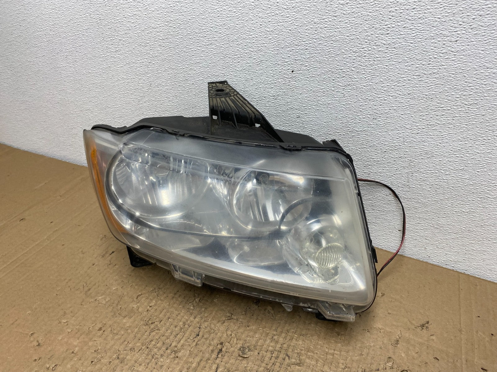 2011-2013 Jeep Grand Cherokee Right Passenger Halogen Headlight AC4190 DW1