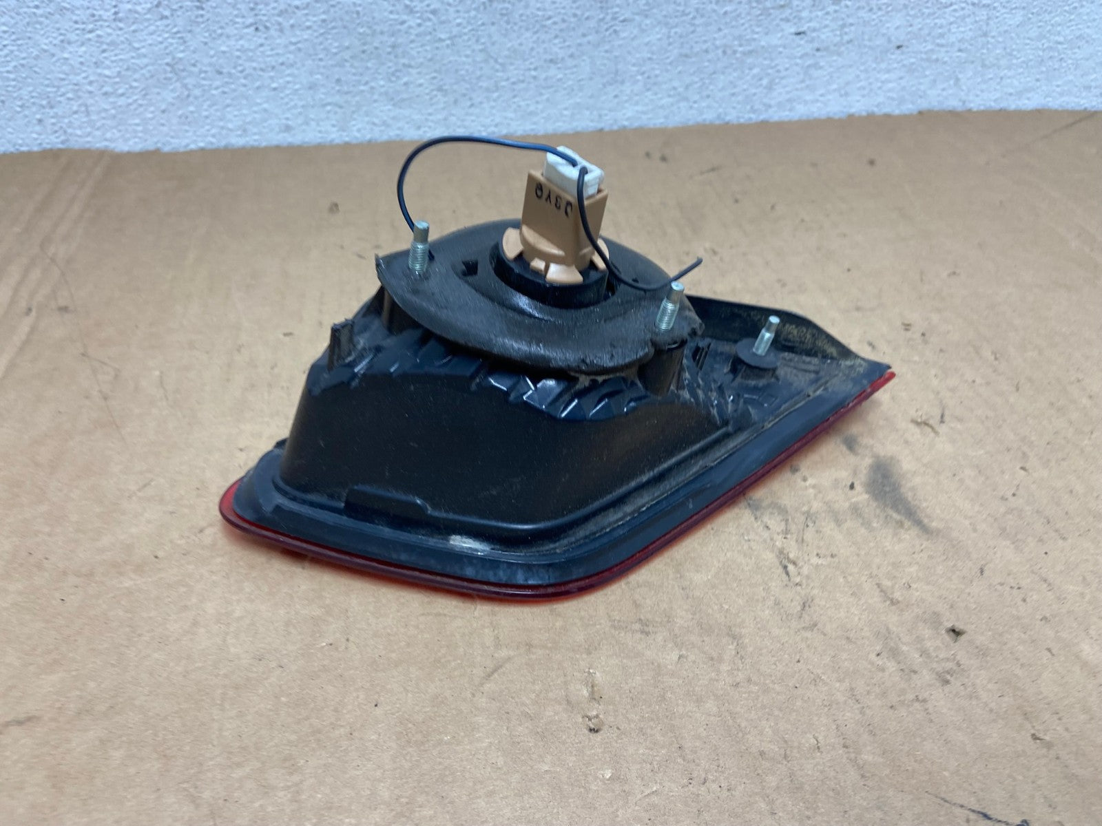 2010-2014 Subaru Legacy Right Passenger Rh Side Tail Light Inner AD2725 LK4