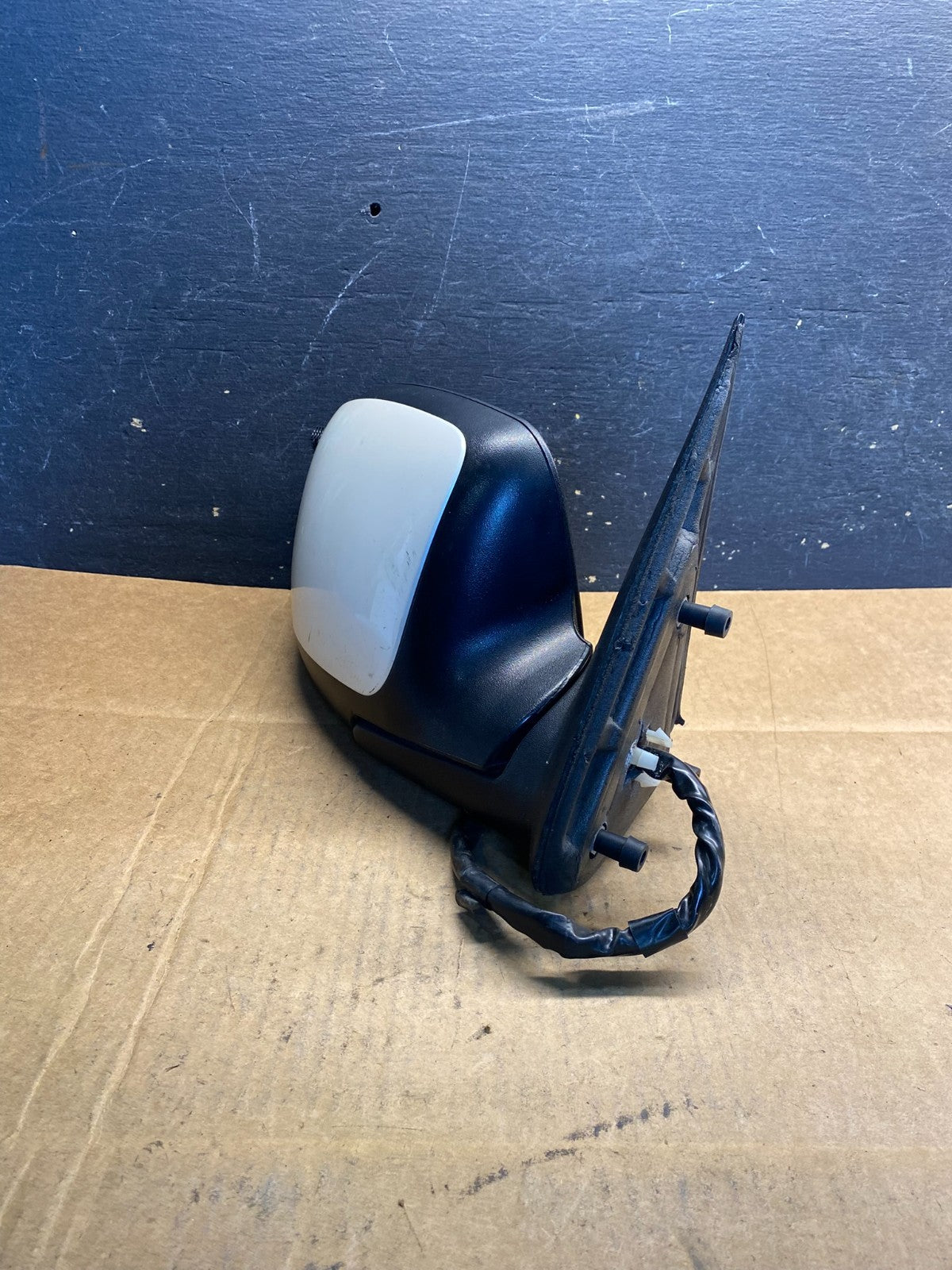 2003-2006 Chevrolet Tahoe Suburban Right Passenger Turn Door Mirror AB3700 MS2