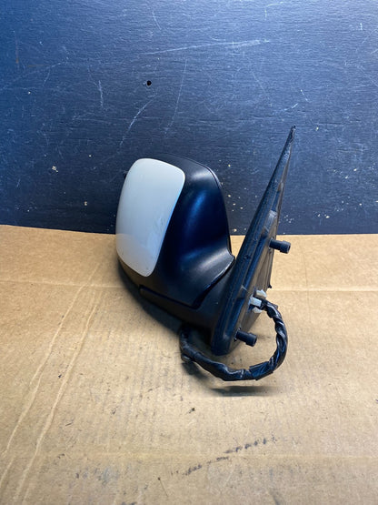 2003-2006 Chevrolet Tahoe Suburban Right Passenger Turn Door Mirror AB3700 MS2