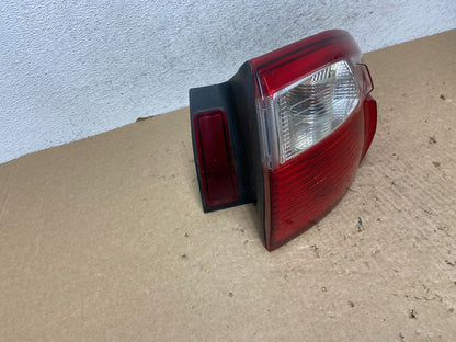 2013 to 2016 Ford C-Max Right Passenger RH Side Tail light AF8127 DW2