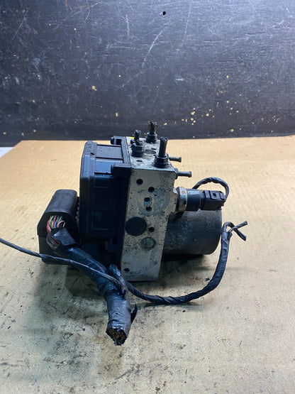 BMW Anti Lock Break Pump ABS 6755796 Z24091