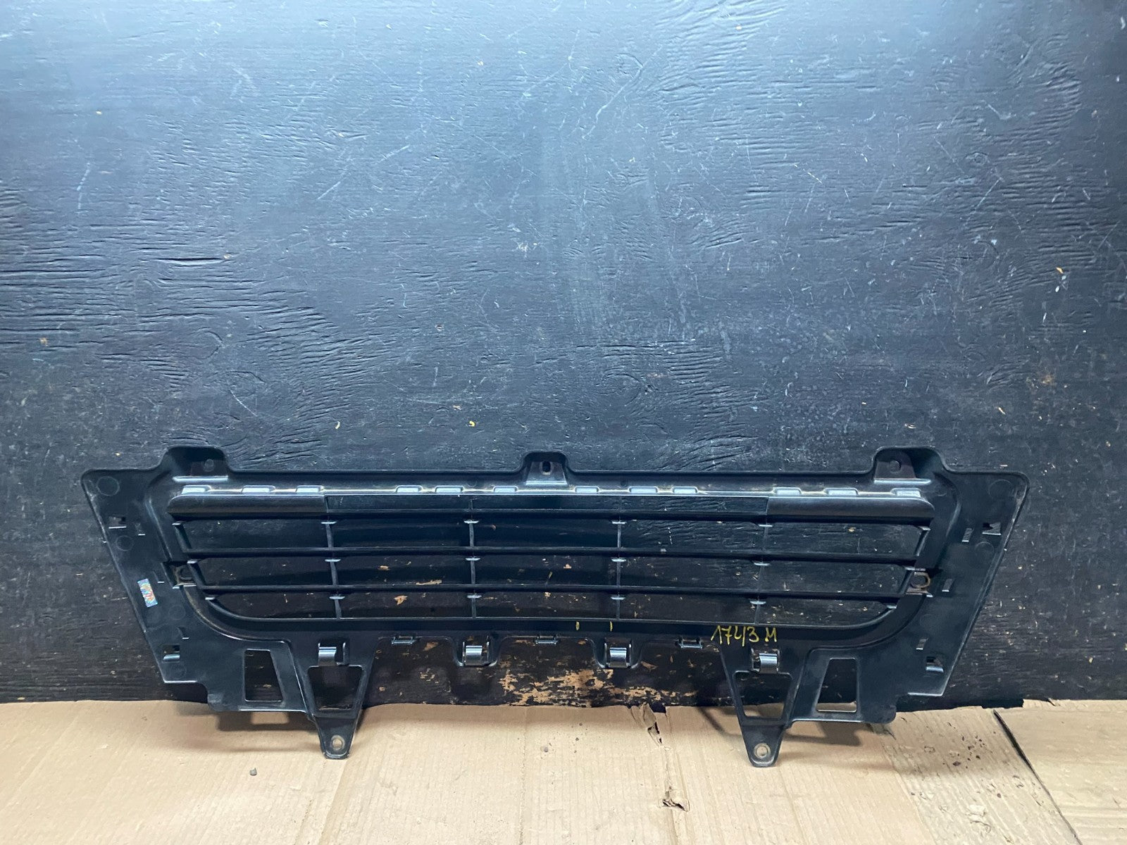 2008 - 2010 Porsche Cayenne Cover Bottom Center Grille Grill Trim W4694 DG6