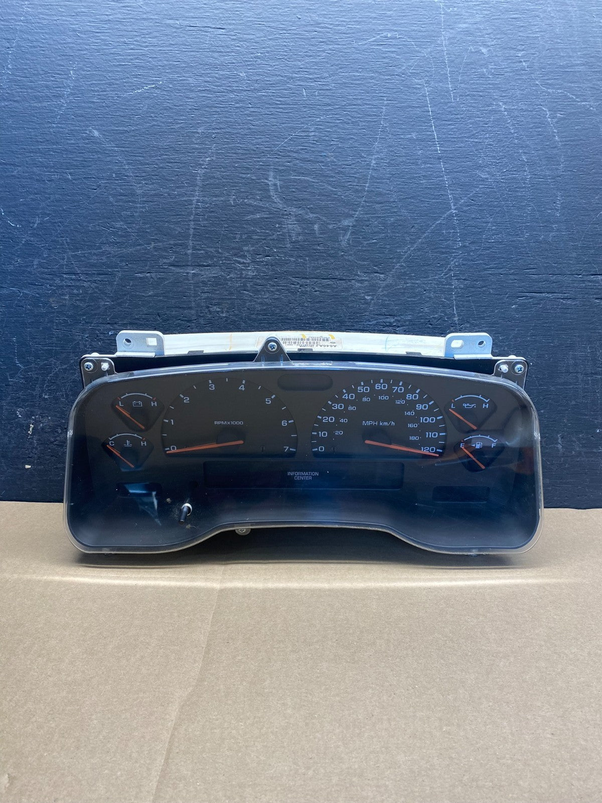 2004 Dodge Dakota Instrument Speedometer Gauge Cluster AG3858 DG0