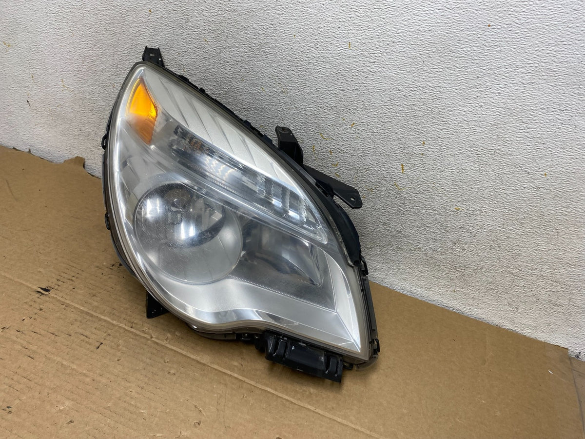 2010 - 2015 Chevrolet Equinox Halogen Headlight Right Passenger Side AH7844 DW2