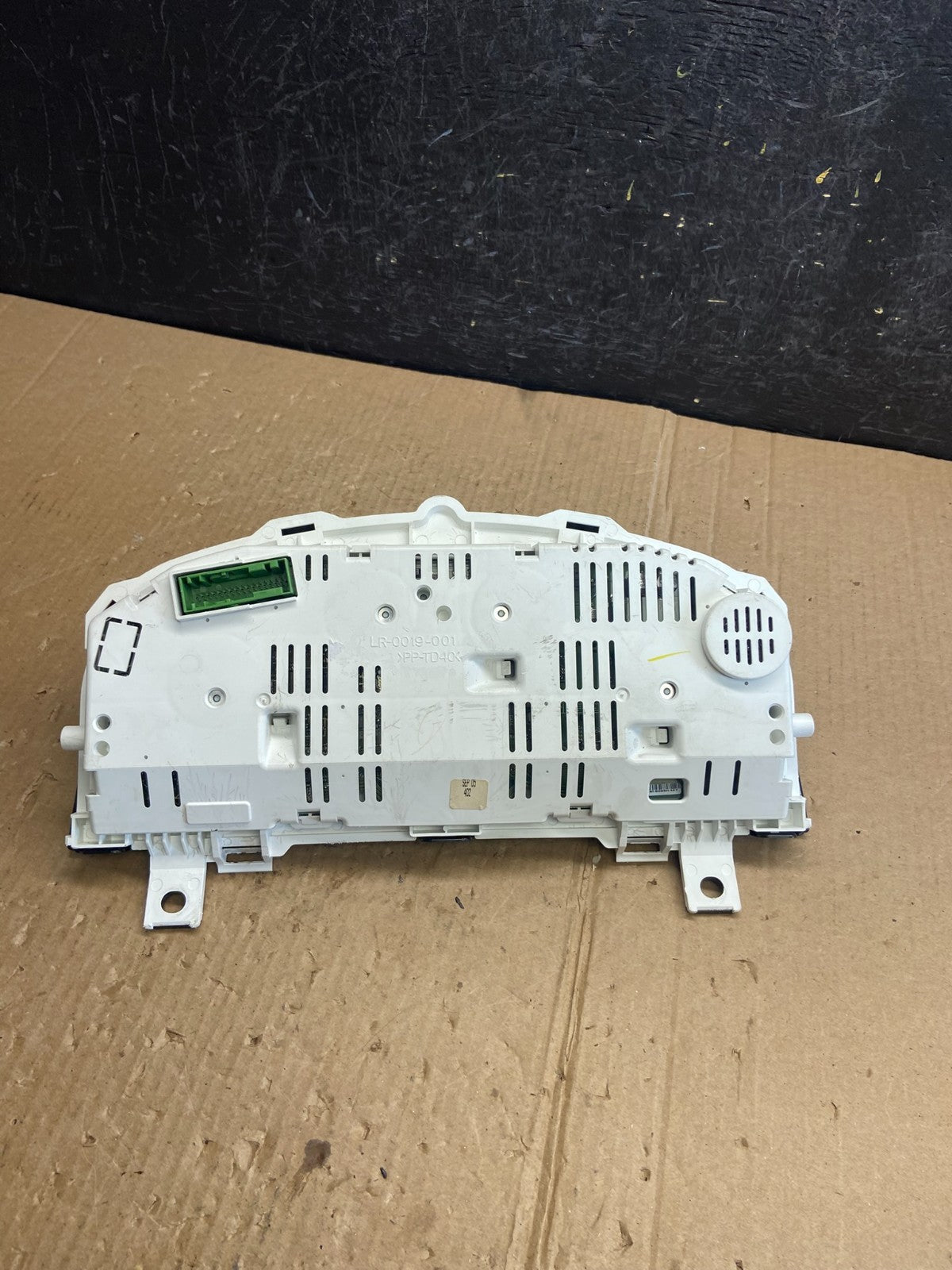 2006 Land Rover Range Rover Sport Speedometer Cluster Gauge AE3997 DG6