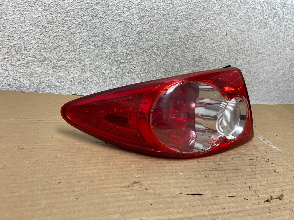 2003 - 2005 Mazda 6 Left Driver LH Side Tail Light AG9064 LK1