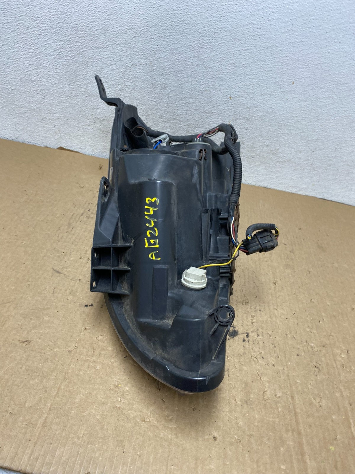 2013 - 2015 Nissan Sentra W/LED Halogen Right Passenger Headlight AG2443 DW9
