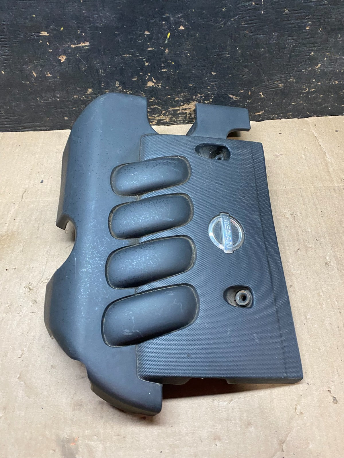 2007 to 2012 Nissan Versa Engine Motor Cover U6302 DG2