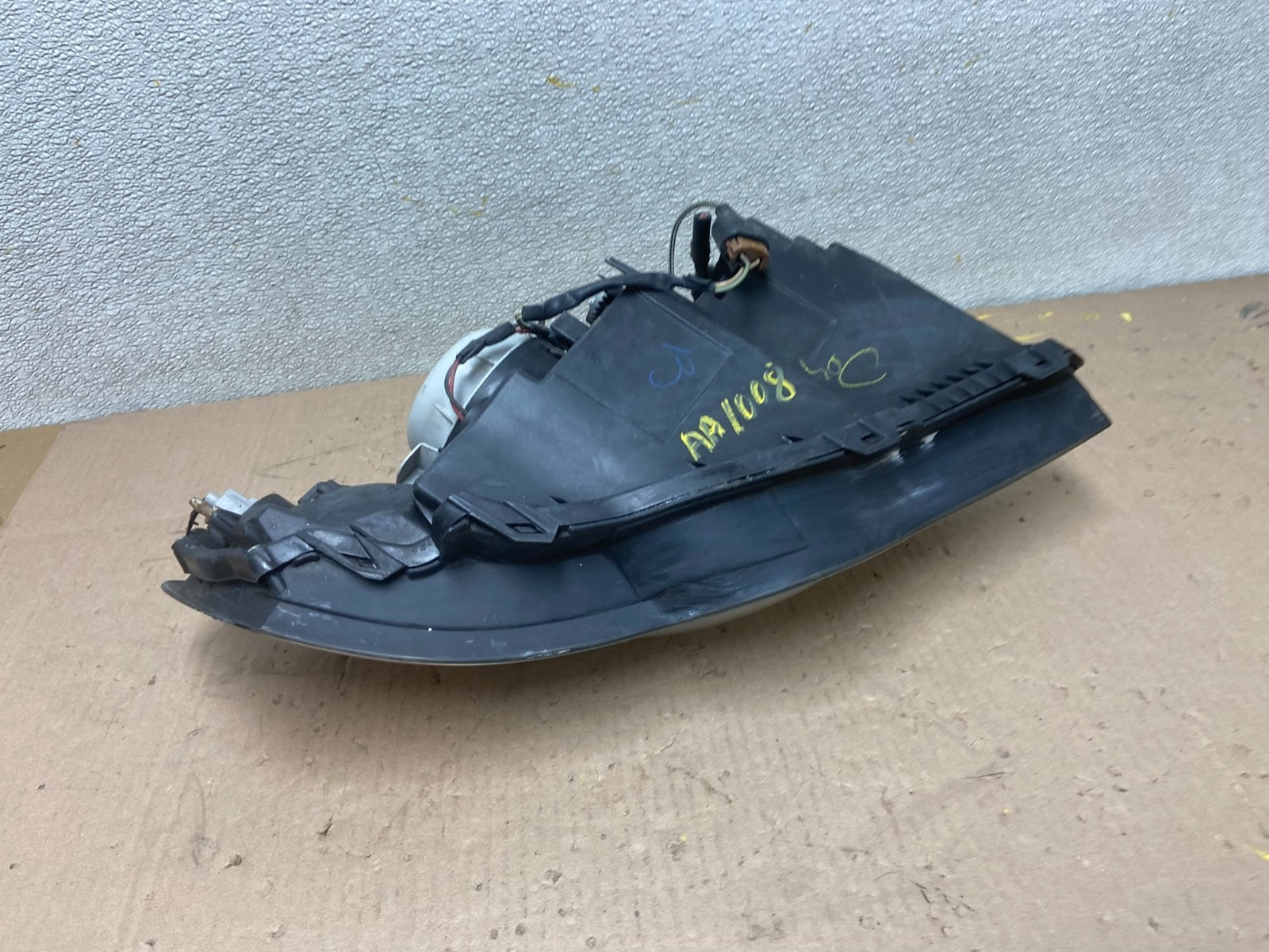 2006 to 2007 Subaru Legacy Left Driver LH Side Headlight Oem AA1008 DW8
