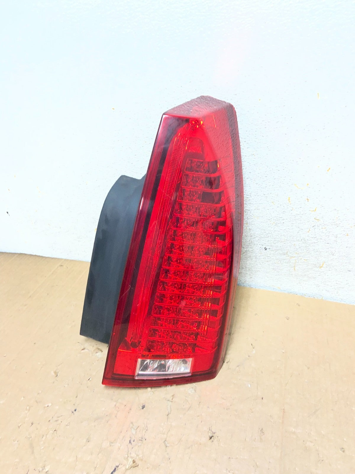 2008 to 2013 Cadillac CTS Right Passenger Side Led Side Tail light AI9267 LK0