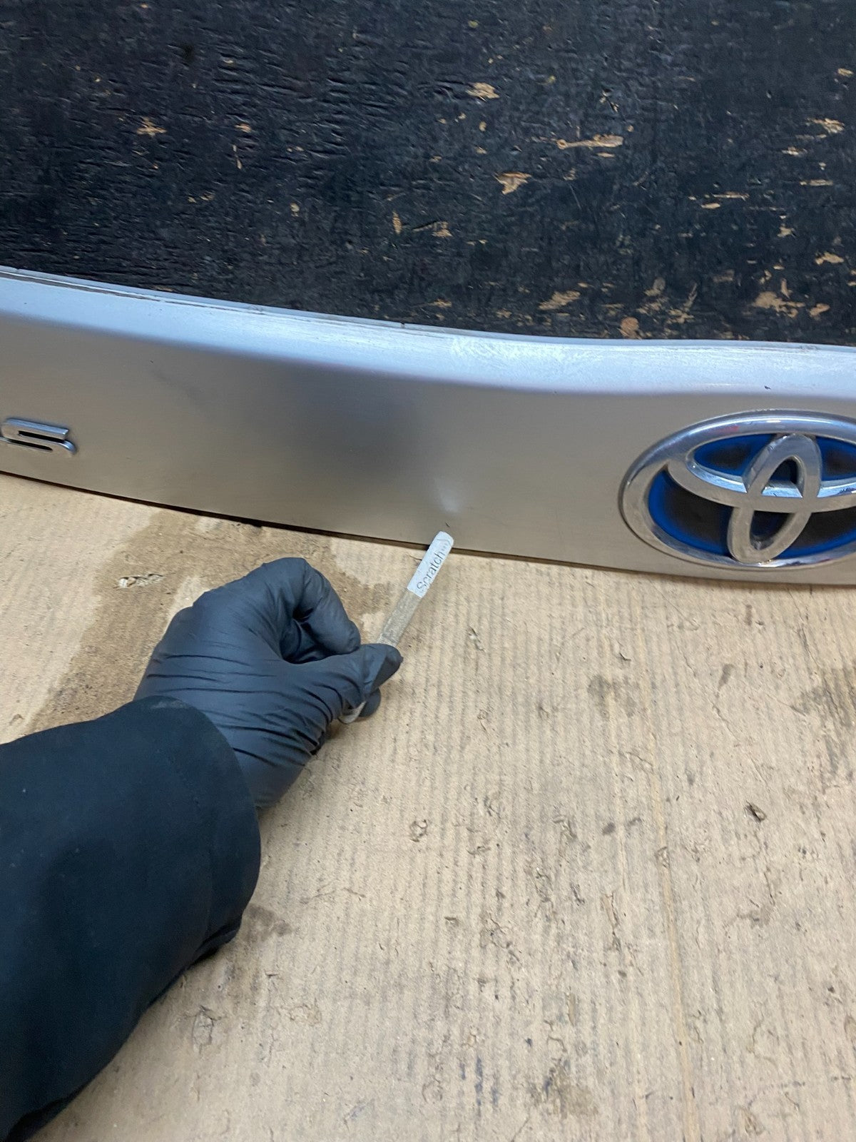 2010 to 2015 Toyota Prius Trunk Rear Tailgate Molding Panel 76801-00900 X3201 DG3