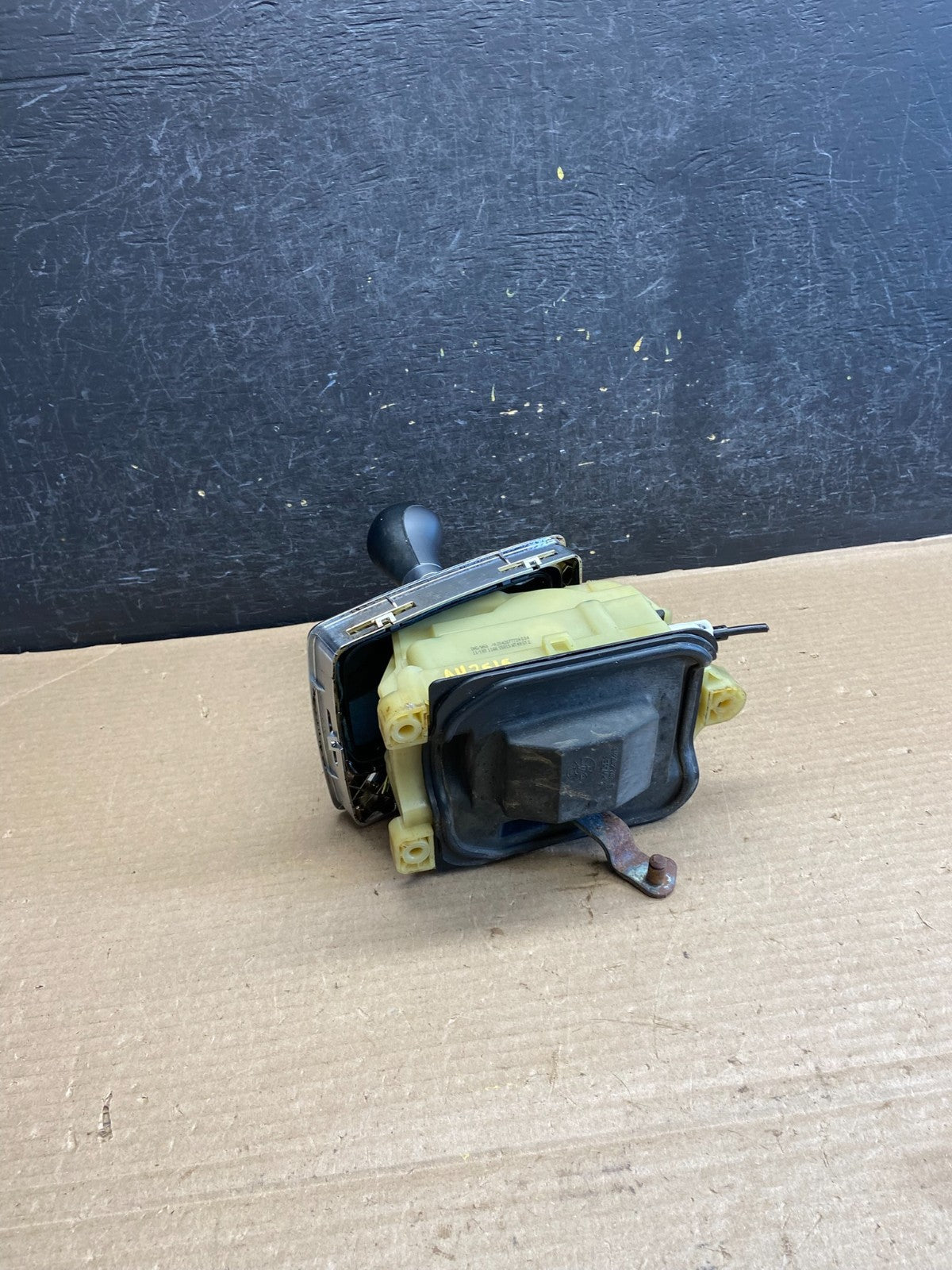 2012 - 2014 Mercedes W204 C350 C300 C250 Center Console Shift Shifter AH3515 DG3