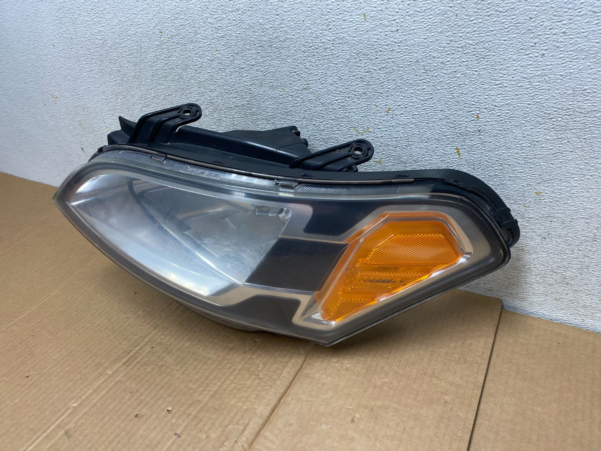 2010 - 2011 Kia Soul Left Driver LH Headlight Halogen AI5725 DW1