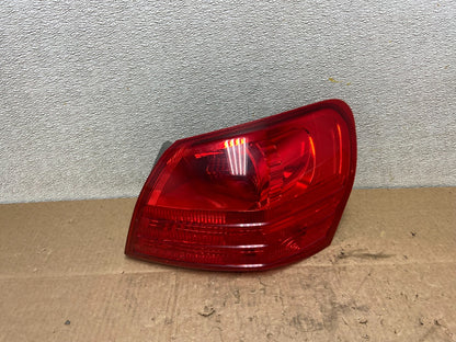 2008 to 2015 Nissan Rogue Right Passenger Rh Side Tail Light Oem Y9119 DW0