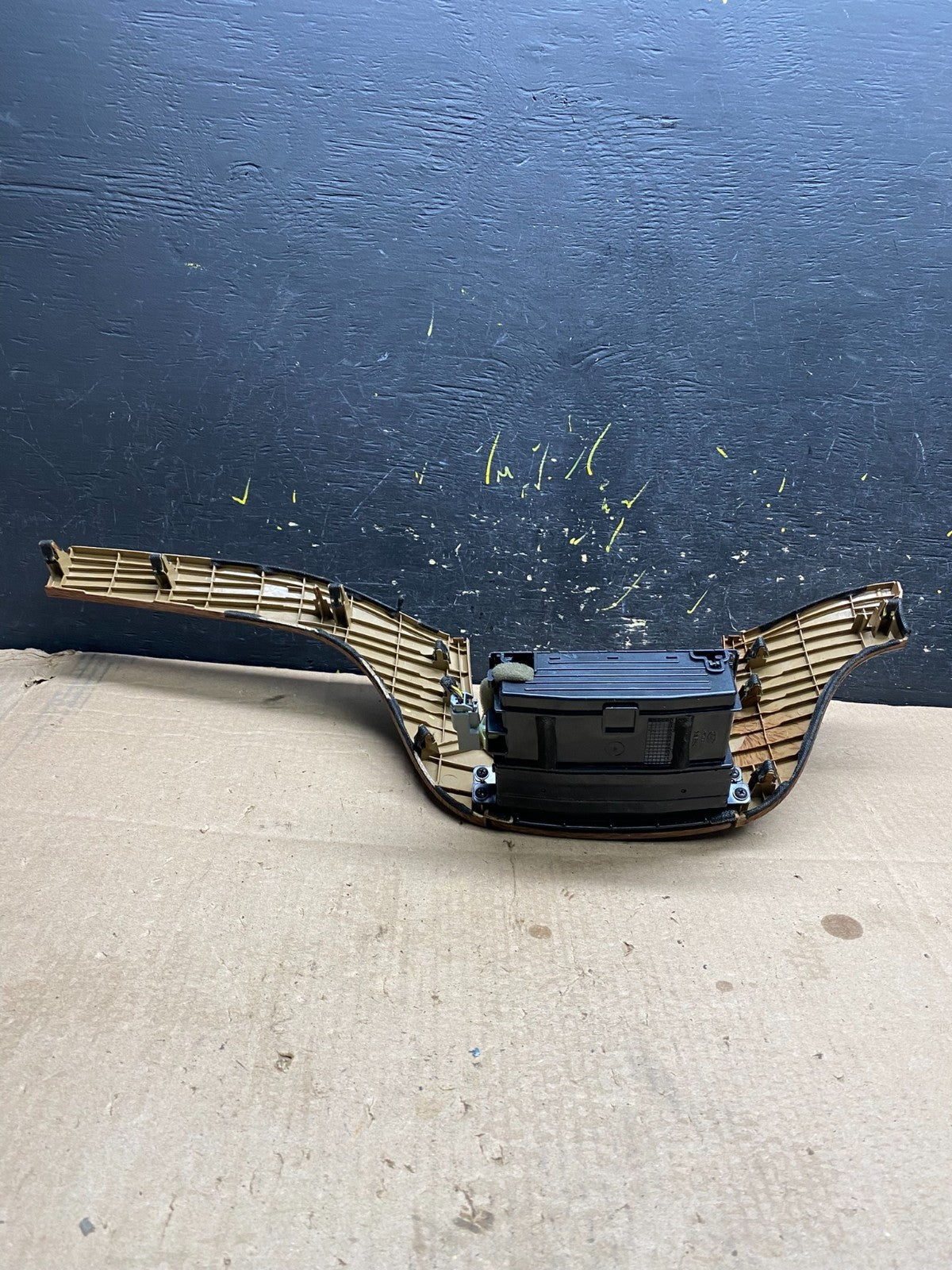 2007 to 2012 Hyundai Santa Fe Center Dashboard Wood Panel Molding OEM Z0172 DG6