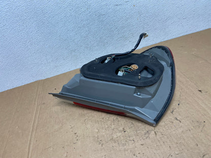 2005 to 2006 Toyota Camry Tail Light Right Passenger Side AD3728 LK5