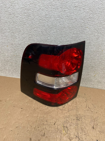 2006 to 2010 Ford Explorer Left Driver Lh Side Tail light OEM R6661 DW0