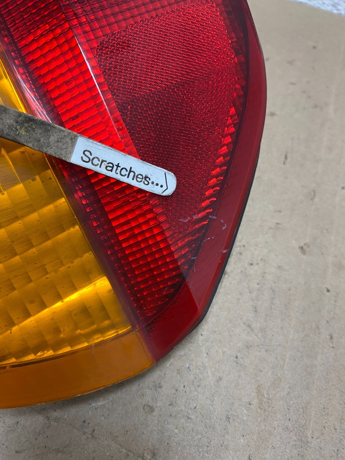 2002 2003 2004 Honda Odyssey Right Passenger Side Tail Light AE6760 DW3