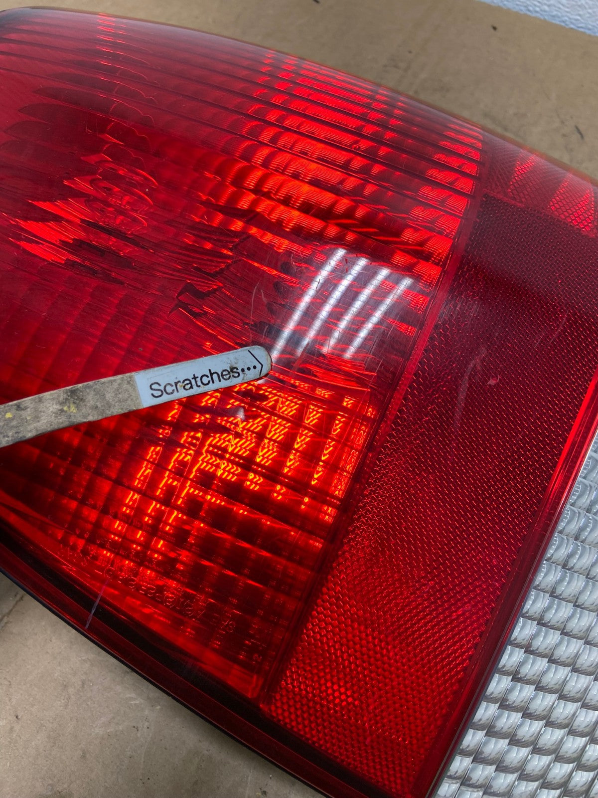 2003 2004 2005 Lincoln Aviator Left Driver LH Side Tail Light AD0576 LK3