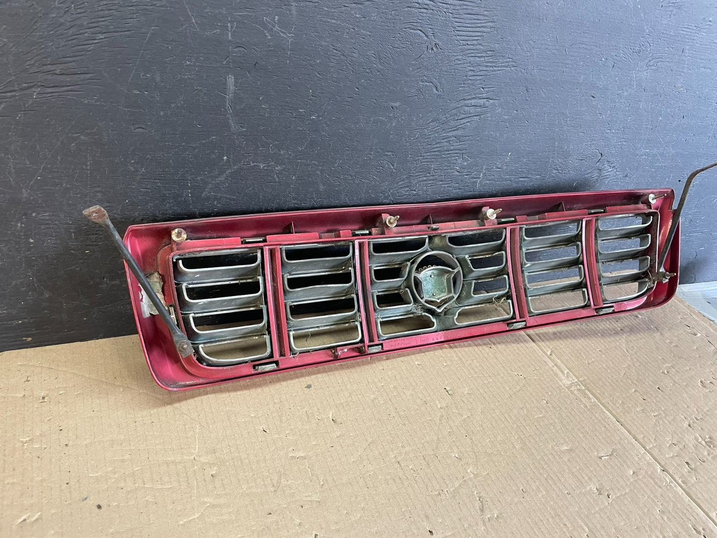 1995 to 2002 Cadillac Eldorado Front Upper Grill Grille AE3650 DG5