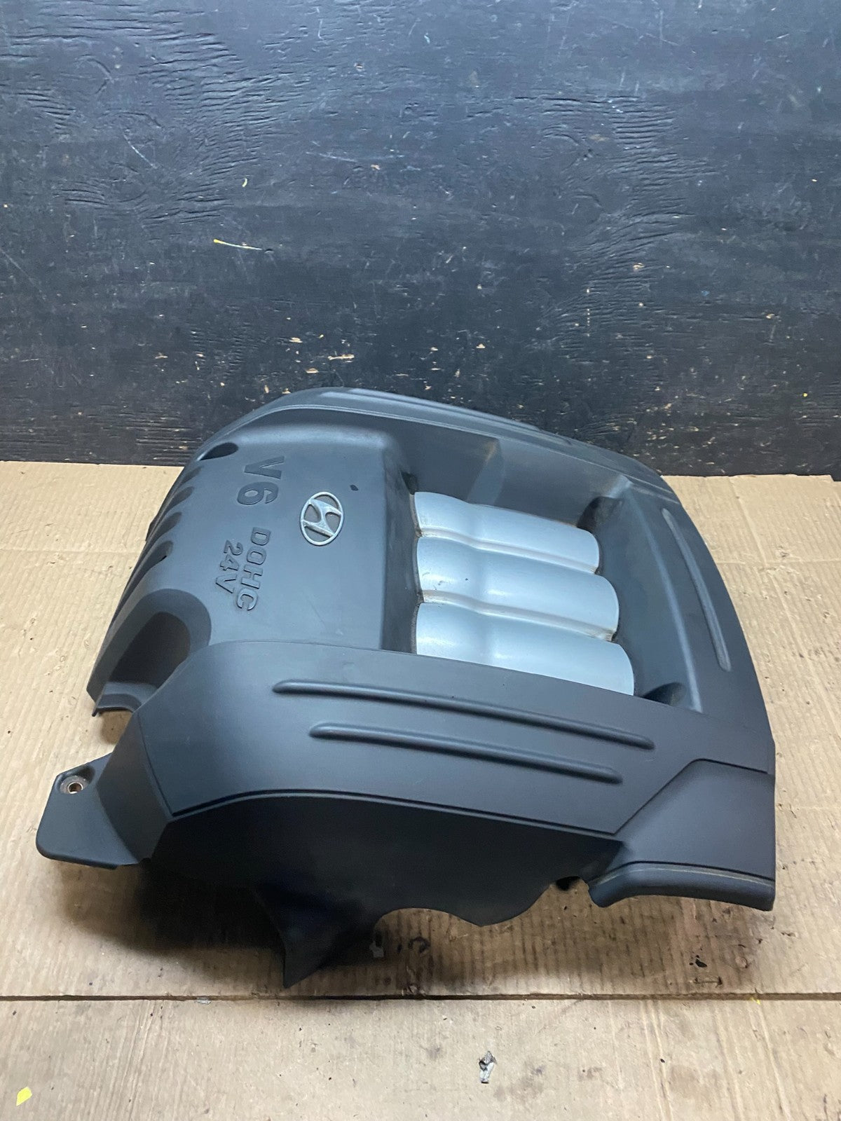 2001 - 2005 Hyundai Santa Fe 2.7L V6 Engine Motor Cover T9553 DG2