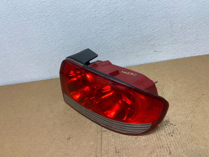 2002 - 2005 Hyundai Sonata Right Passenger RH Side Tail Light OEM AC3142 DW1