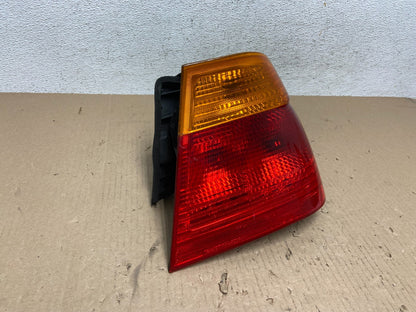 1999-2001 BMW 325i 330i E46 Right Passenger RH Tail Light AE7357 DW2