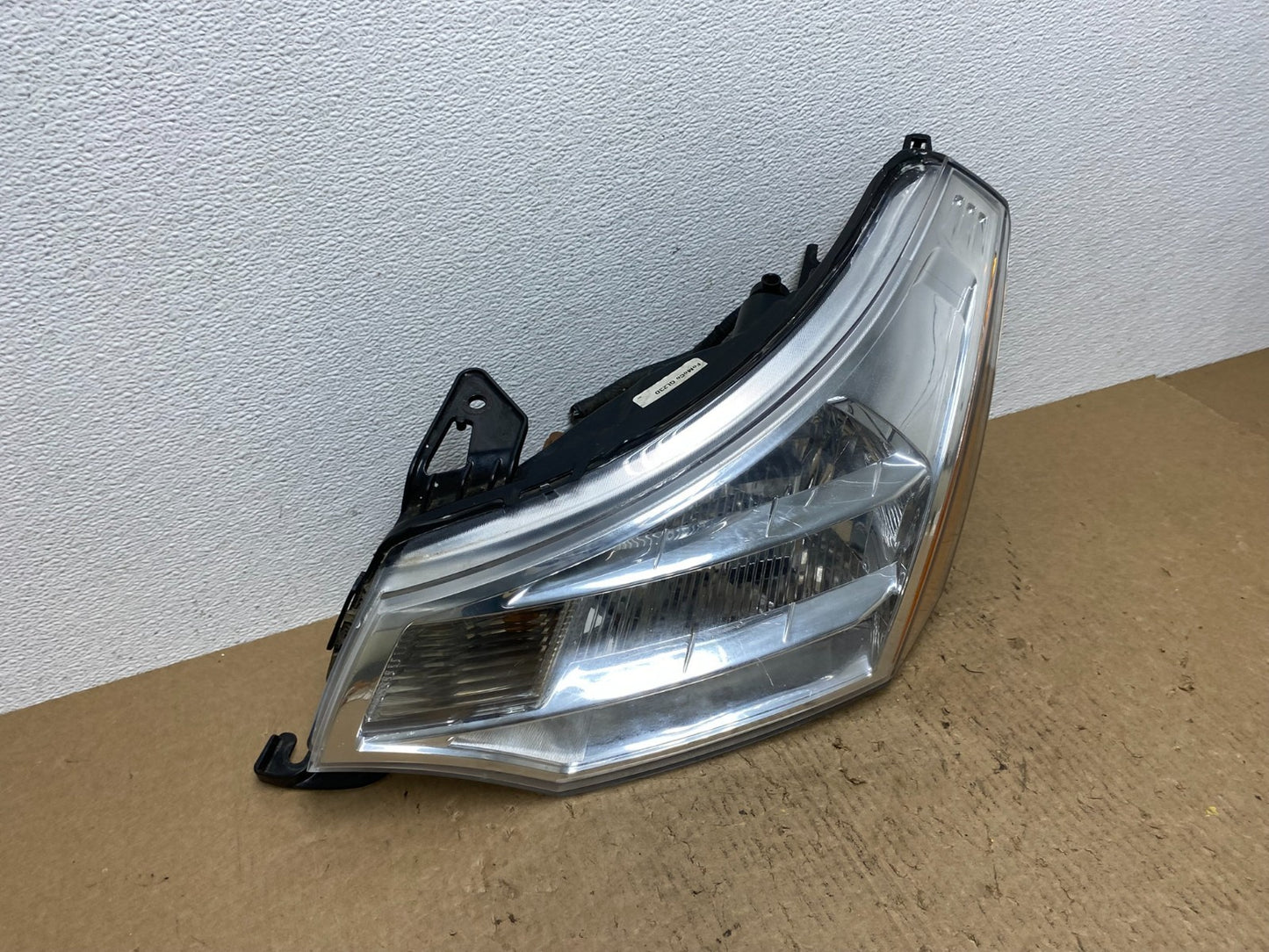 2008 2009 2010 2011 Ford Focus Left Driver Lh Headlight Halogen AC1583 DW2