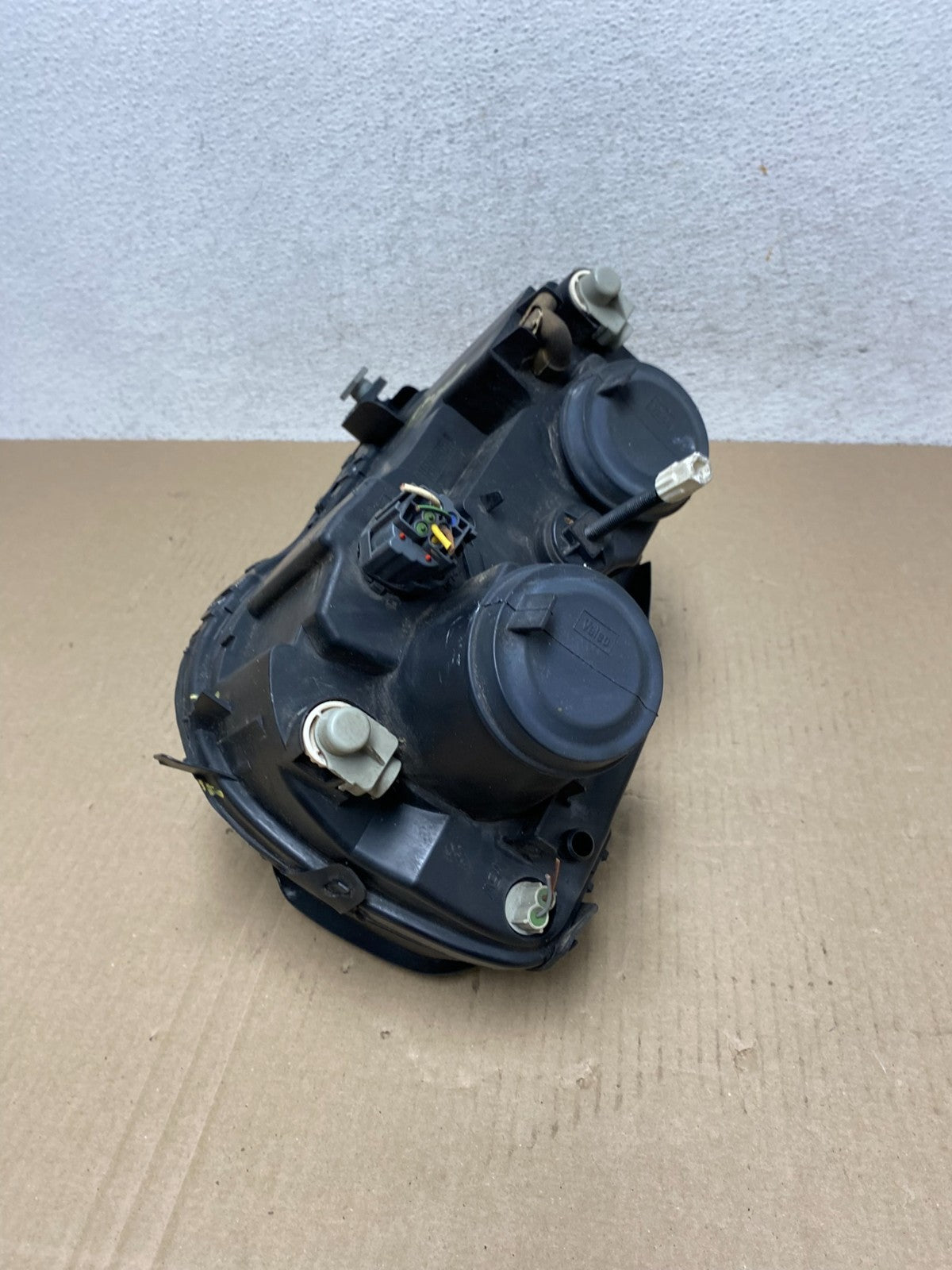2004 to 20006 Chrysler Crossfire Right Passenger Side Headlight AF57875