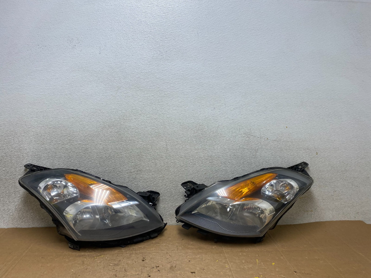 Sedan 2007 2008 2009 Nissan Altima Left+Right Set Headlights V5972 DW0