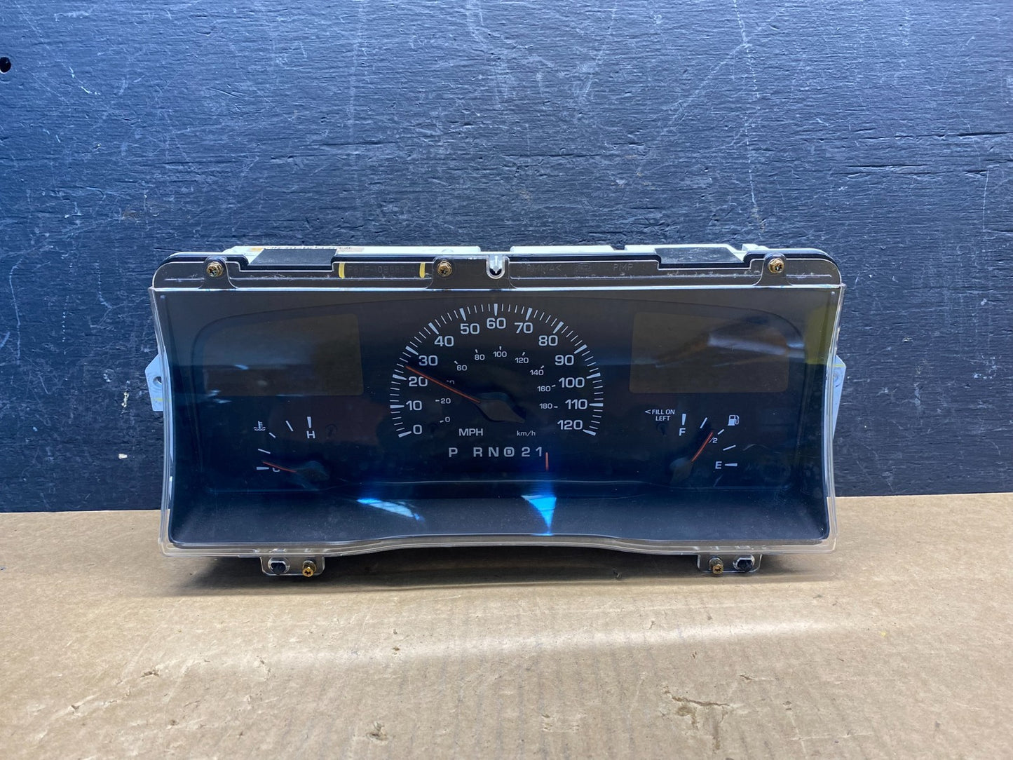 1998 to 2002 Lincoln Town Car Speedometer Gauge Cluster AG7438 DG0