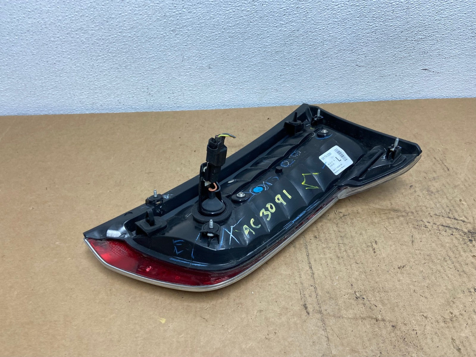 2011 to 2015 Lincoln MKX Left Driver LH Side Inner Tail Light Oem AC3091 LK5
