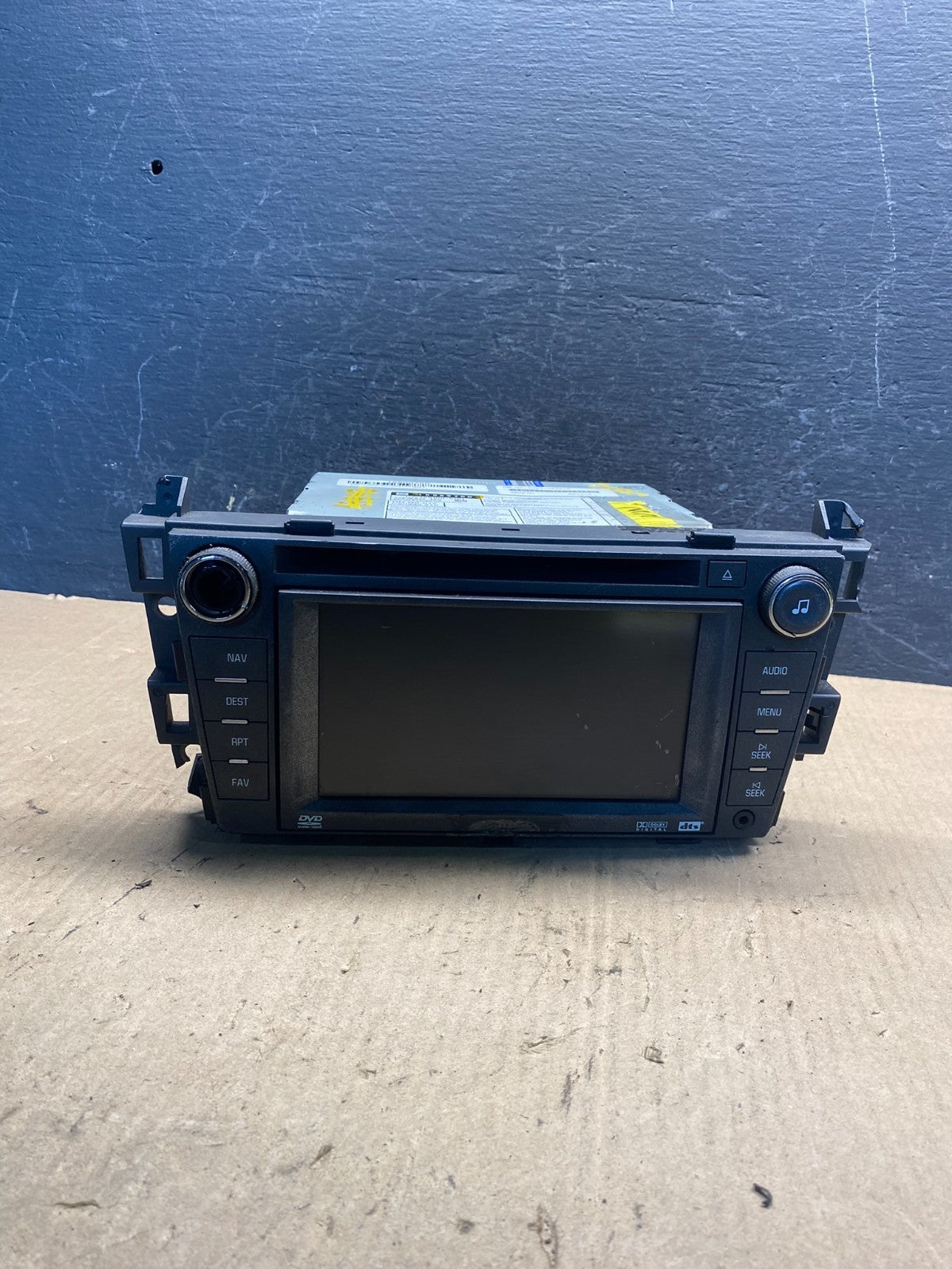 2007-2014 Chevrolet Tahoe AM FM Radio CD Player w Aux Bluetooth AE7823 DG0