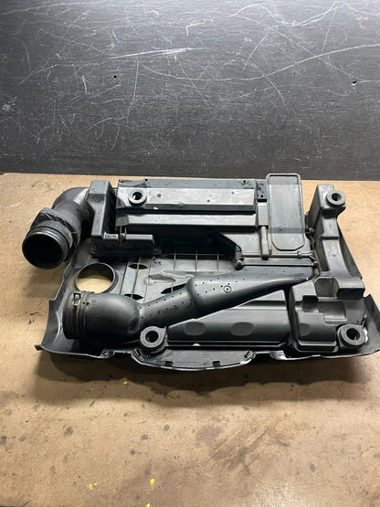 2005 to 2008 Volkswagen Jetta Beetle 2.5L Passat Engine Cover 07k129601j L4156 D4