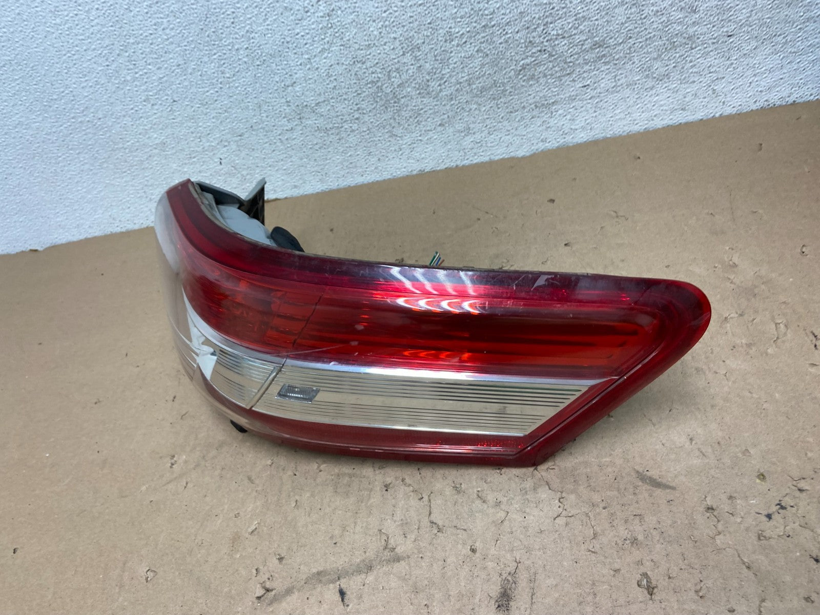 Led Trim 2010-2011 Toyota Camry Right Passenger Side Tail Light AG43991