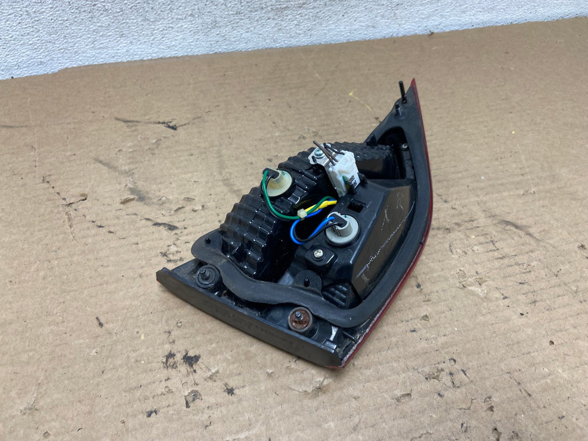2014 to 2016 Hyundai Elantra Sedan Right Passenger Inner Tail Light AH4345 LK4