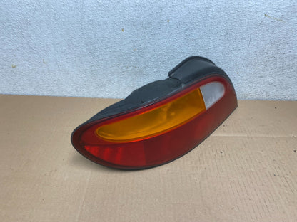1996 1997 1998 Hyundai Elantra Sedan Left Driver LH Tail Light Oem L6681 DW2