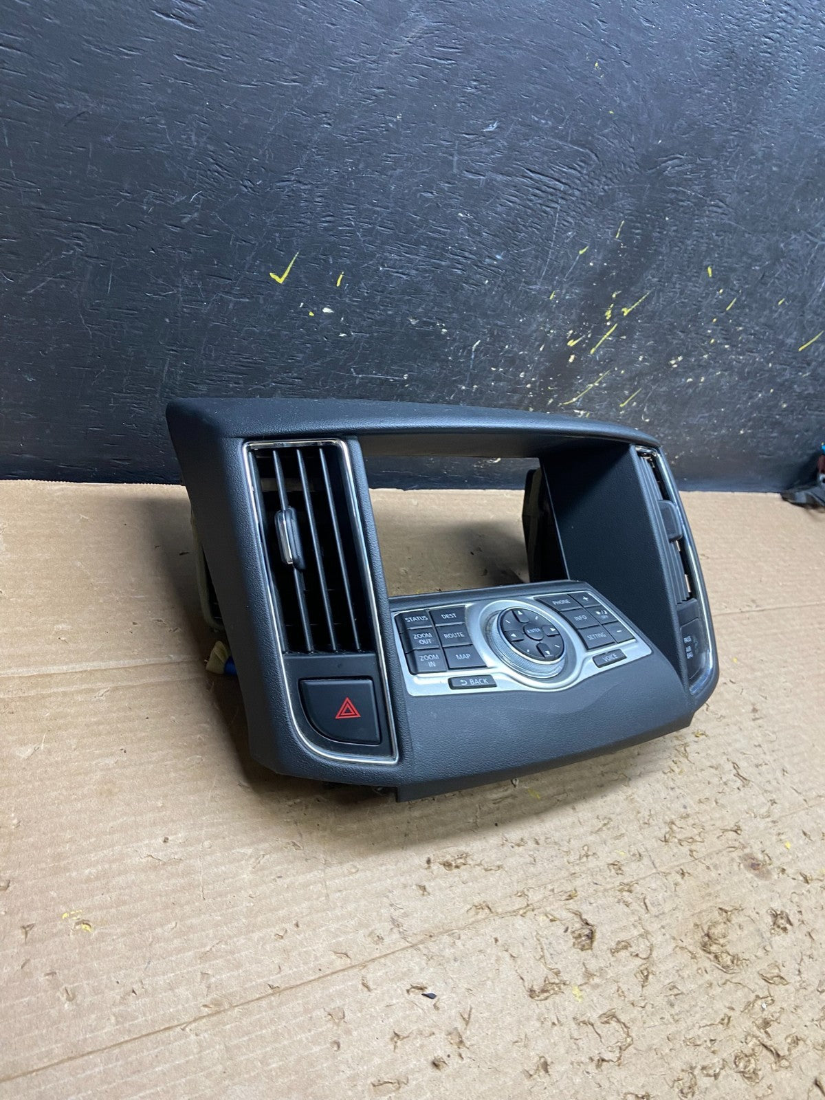 2011 2012 2013 Nissan Maxima Radio Audio Panel Control Bezel Trim  W3332 DG1
