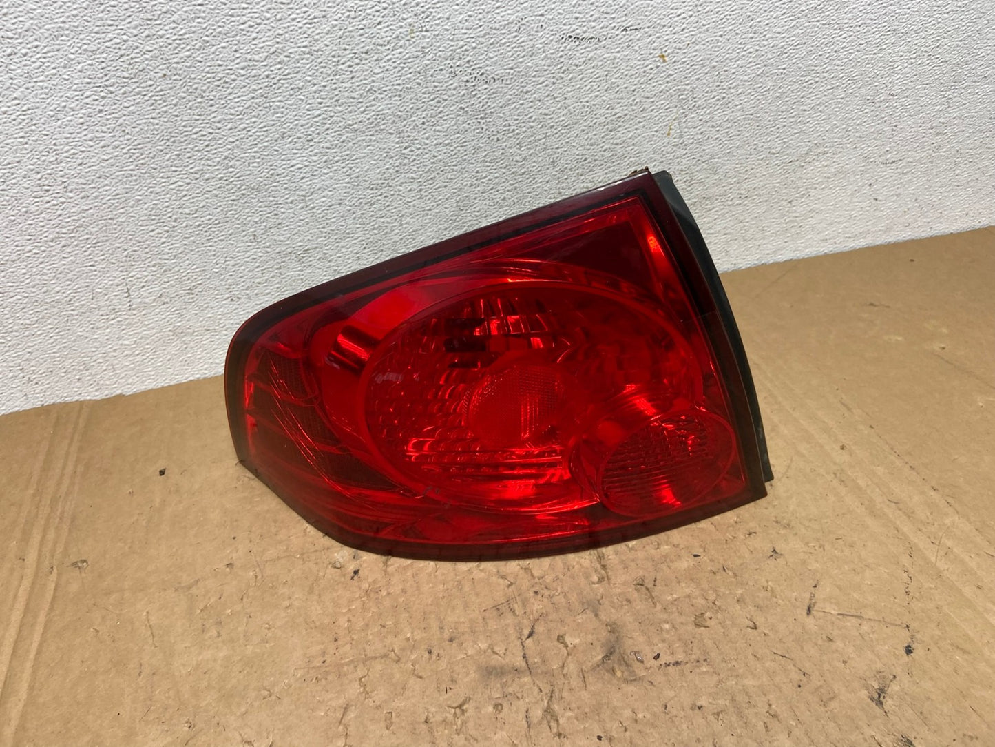 2004 2005 2006 Nissan Sentra Left Driver Lh Side Tail Light AD3733 LK0