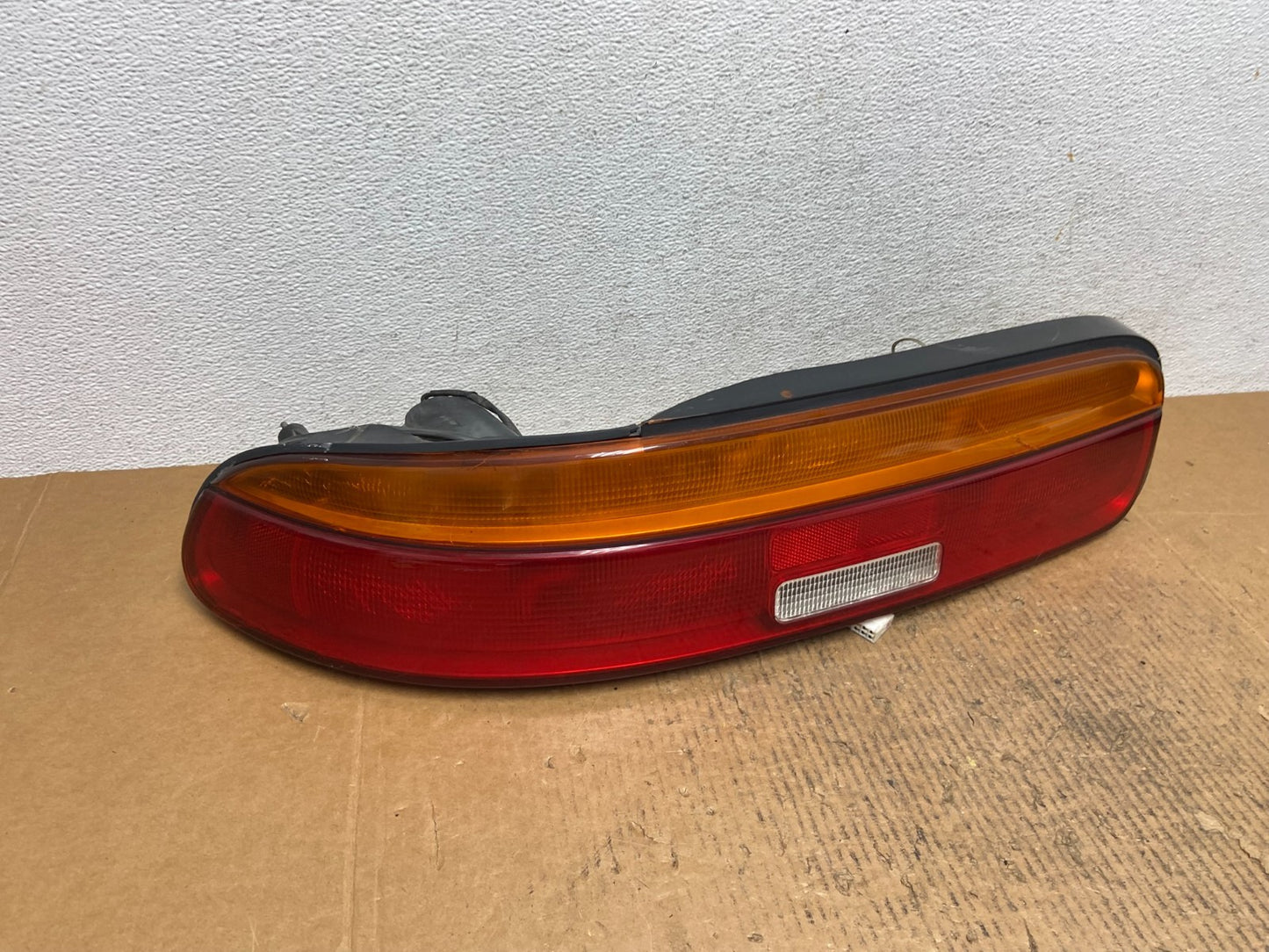 1992 - 1994 Lexus SC300 Left Driver LH Side Tail Light AE1480 DG2