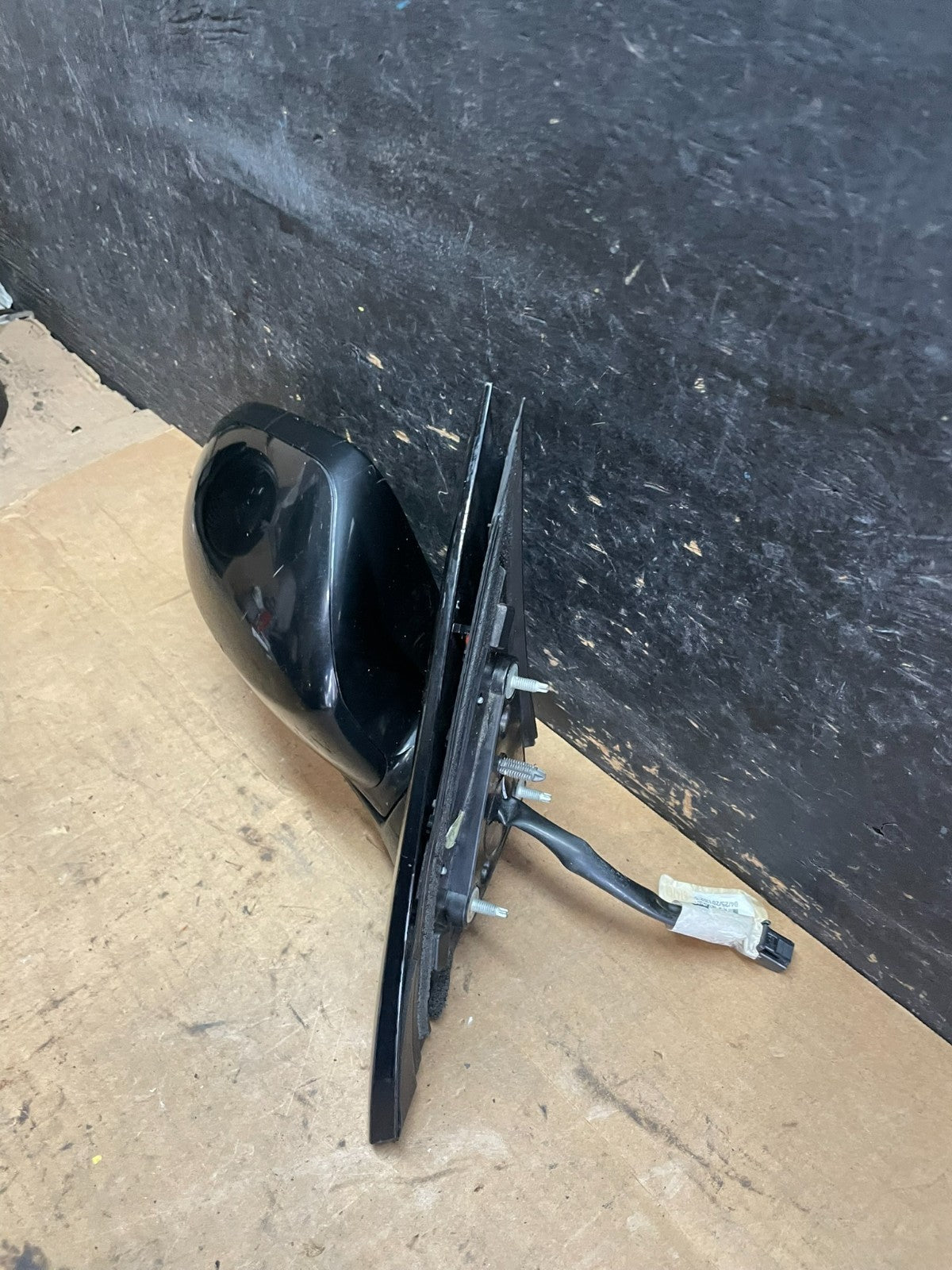 2013 to 2016 Nissan Pathfinder Right Passenger Camera Door Mirror OEM  r0141 DG2