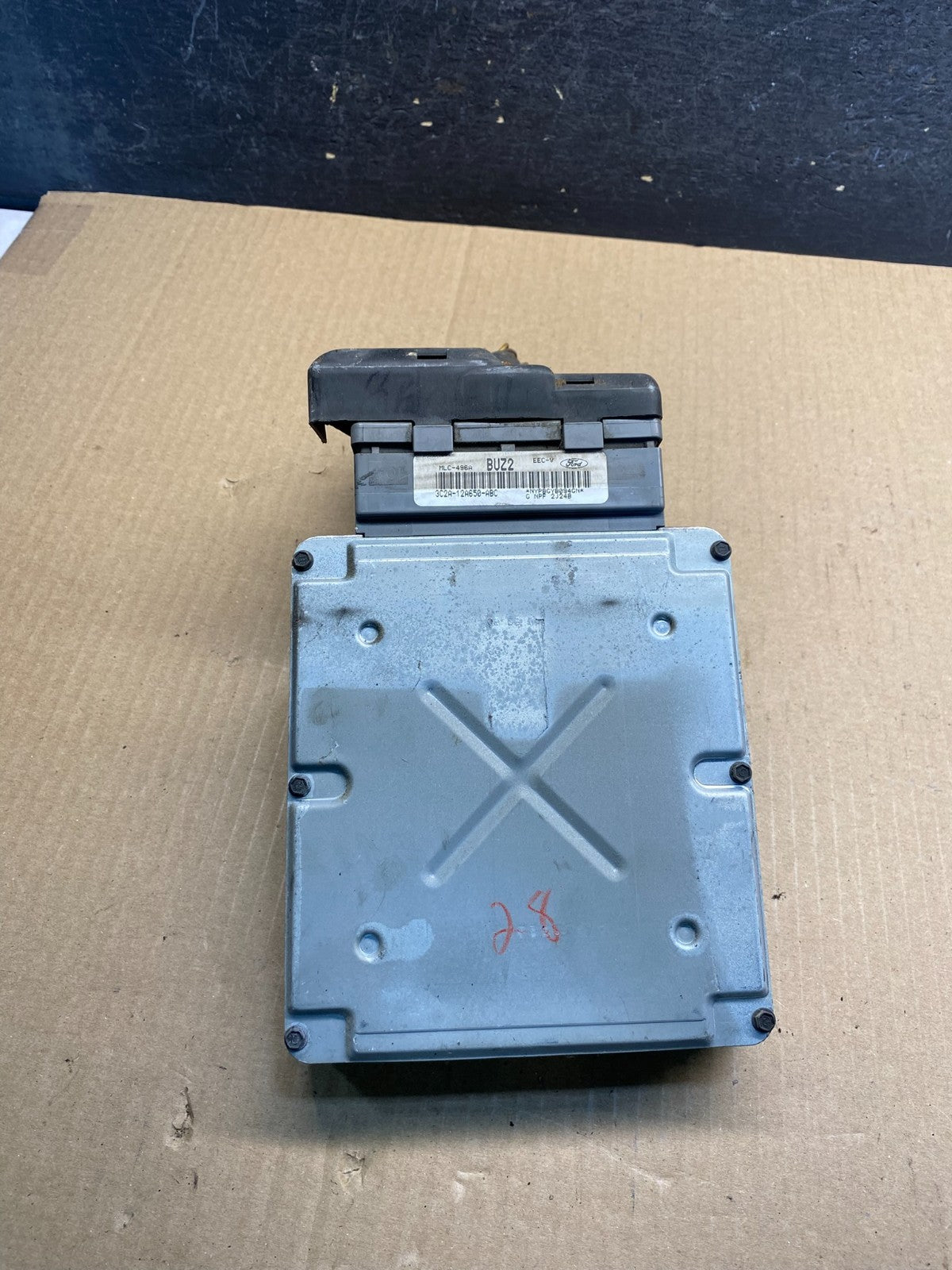 2003 Ford E250 5.4L Van Engine Control ECU Computer Module AG9438 DW1