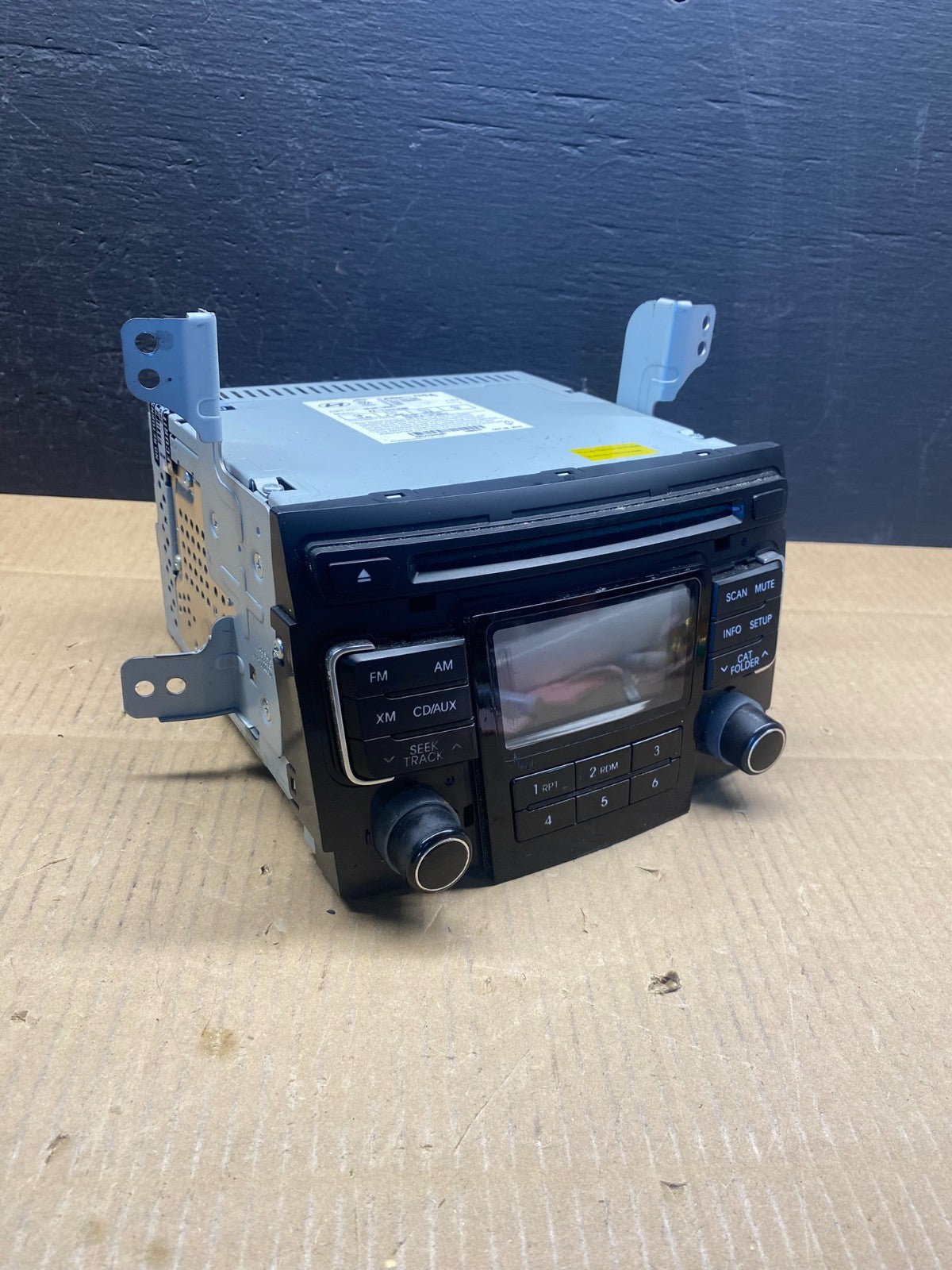 2011 to 2012 Hyundai Sonata Am Fm Cd Player Radio Receiver ad1500 DG0